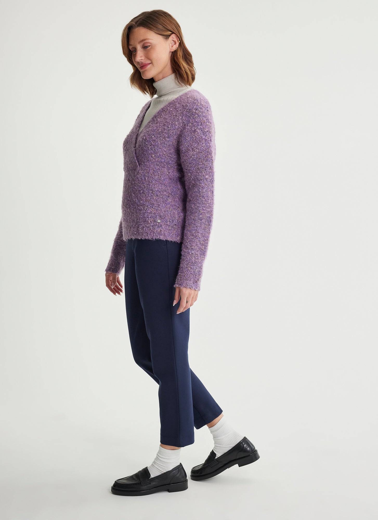 TAMARA "V" neck Sweater