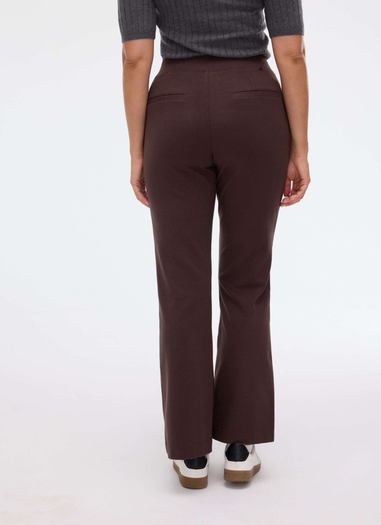 AELDEN Flare Pants