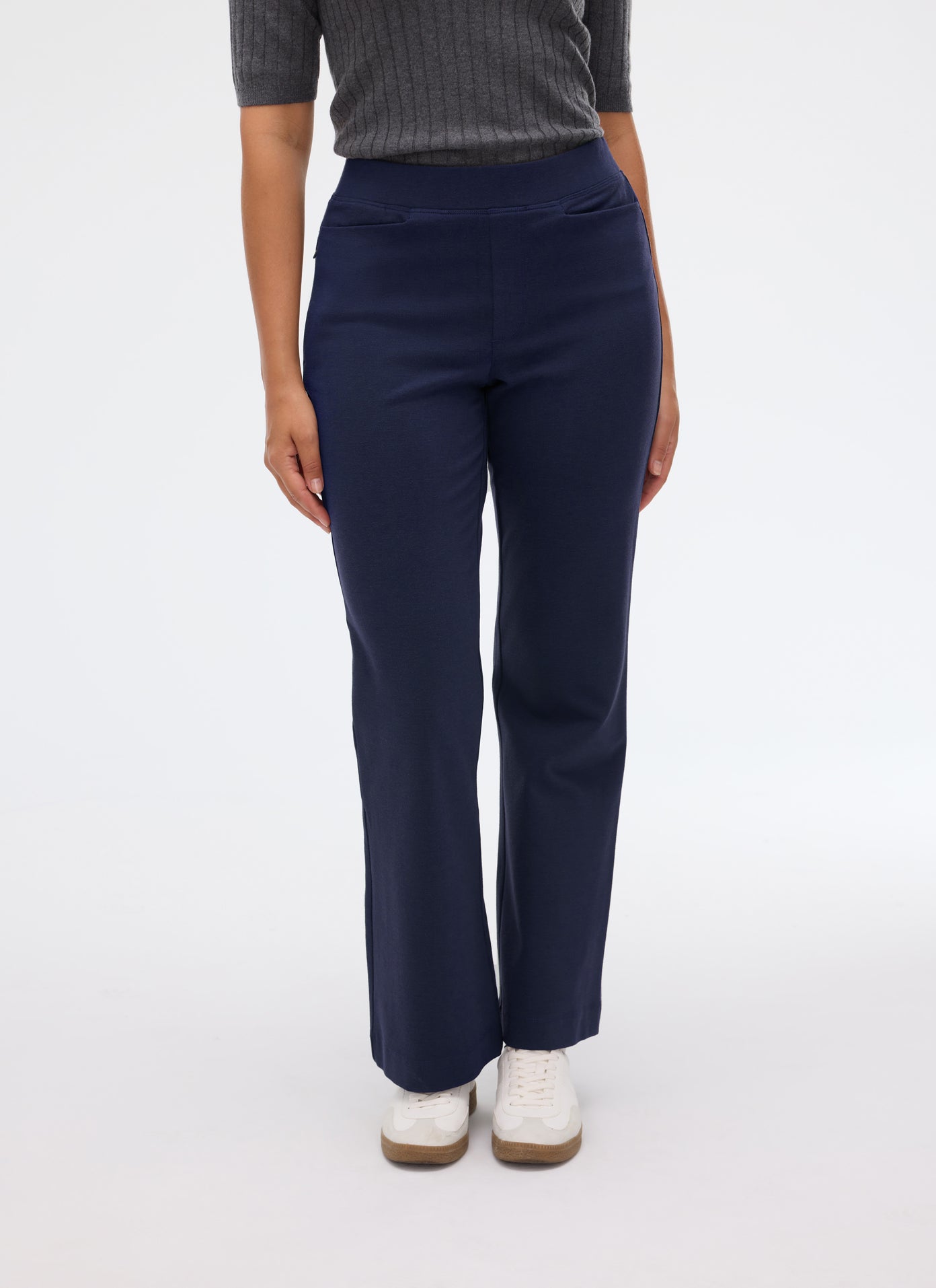 AELDEN Flare Pants