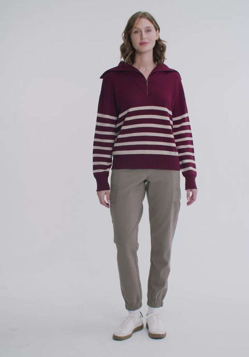 Chandail Zina  – vue modèle en mouvement, FIG Clothing